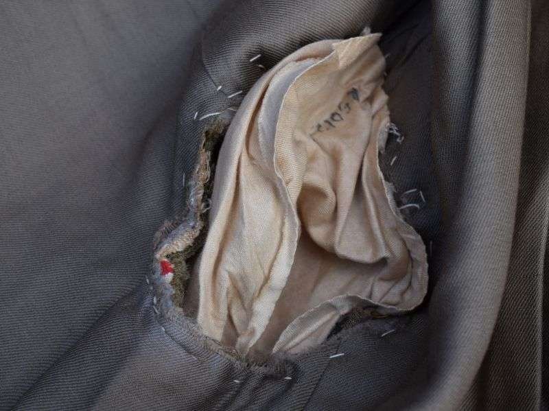 10) Excellent Original WW2 US ROTC Field Artillery Officers Jacket & Original Insignia — image 13