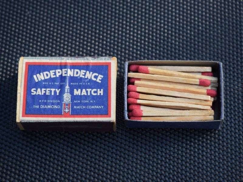 24) Excellent Original Full Box of WW2 US Independence Safety Matches — image 2