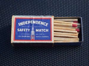 24) Excellent Original Full Box of WW2 US Independence Safety …
