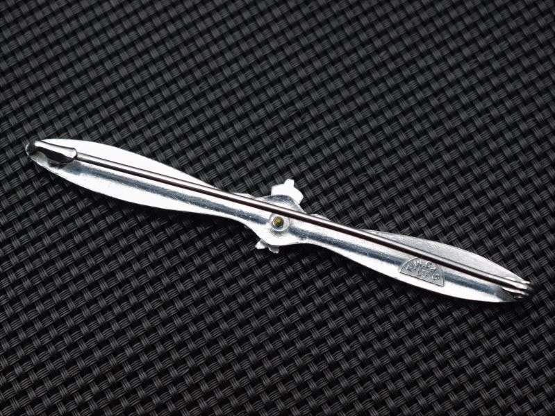 74) Nice Original 1930s-WW2 Raf Wings on Propeller Sweetheart Brooch — image 2