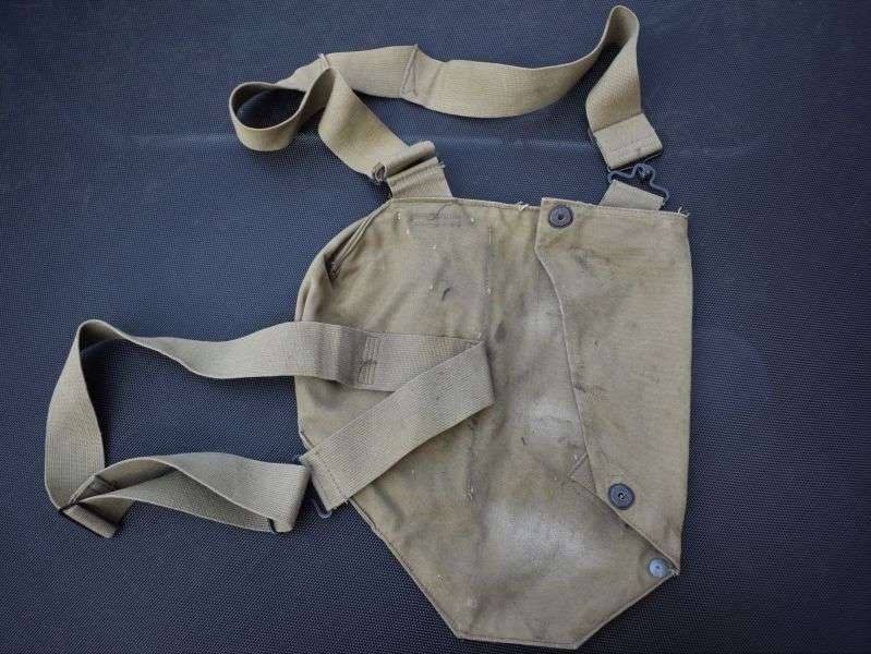 42) Good Original WW2 US Army Service Gas Mask Bag. — image 11