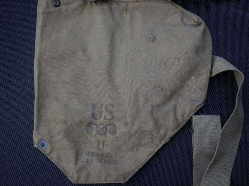 42) Good Original WW2 US Army Service Gas Mask Bag. — image 3