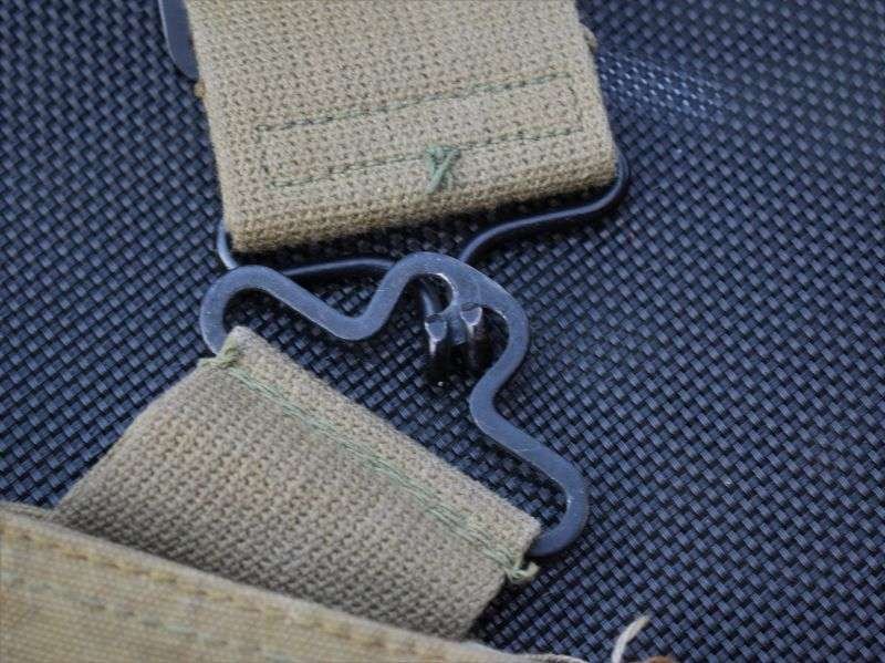 42) Good Original WW2 US Army Service Gas Mask Bag. — image 9