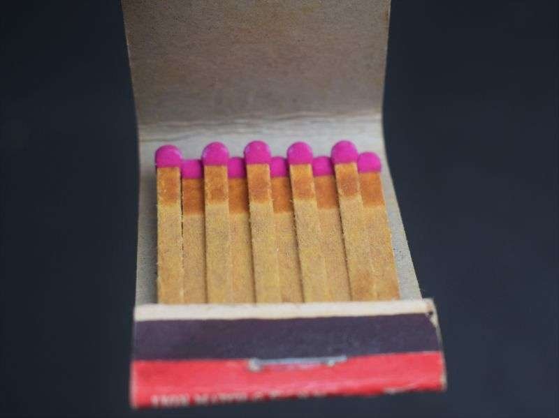 127) Original WW2 US Match Book RWR. Russian War Relief — image 3