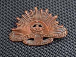 107) Original WW1 WW2 Australian Collar Badge Converted To Sweetheart …