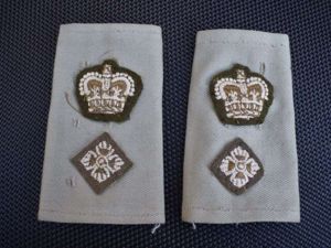 4) Good Clean Original 1950s/60s British Lieutenant Colonels Rank Slides