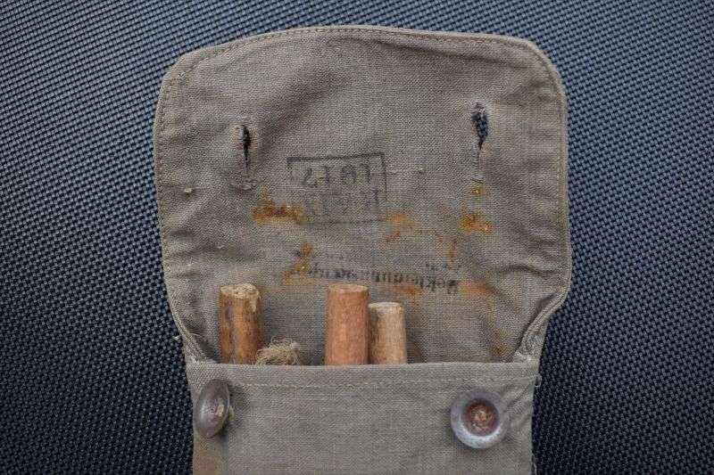 59) Nice Original WW1 German Army Zeltbahn Poles, Pegs & Pouch Dated 1915-1917 — image 9