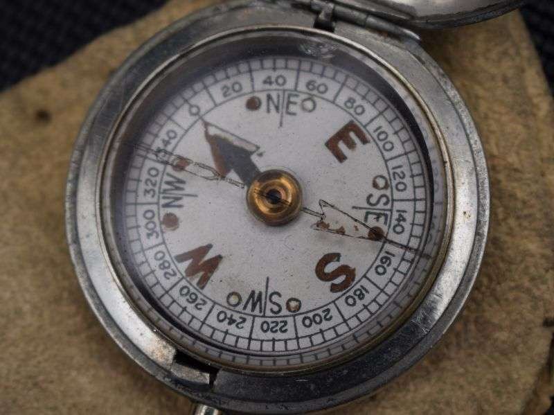 147) Good Original WW1 British Army Officers Fob Compass C.Haseler & Son Ltd 1918 — image 5