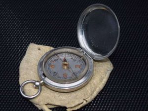 147) Good Original WW1 British Army Officers Fob Compass C.Haseler …