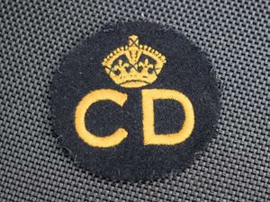 18) Good WW2 British Civil Defence Breast & Beret Badge