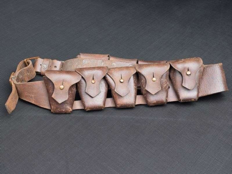 1) Good Original Indian Made British 1903 Pattern 9 Pocket Leather Bandolier 1921 — image 10