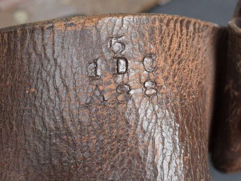 1) Good Original Indian Made British 1903 Pattern 9 Pocket Leather Bandolier 1921 — image 2