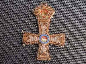 31) Unidentified Nice Quality Bullion Cross Breast Badge with Crown