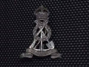 85) Nice Original WW1 WW2 Pioneer Corps Officers Bronze Cap …