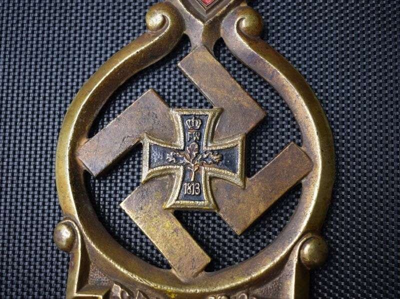 97) Excellent Original WW2 Era Nazi WW1 Veterans Flag Pole Top — image 5