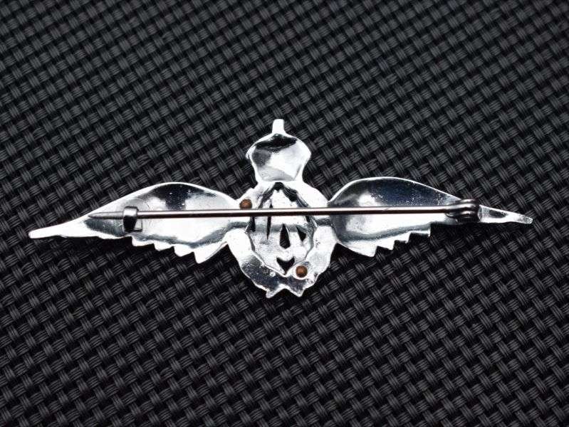 79) Very Nice WW2 Silver Coloured RAF Wings Sweetheart Brooch — image 2