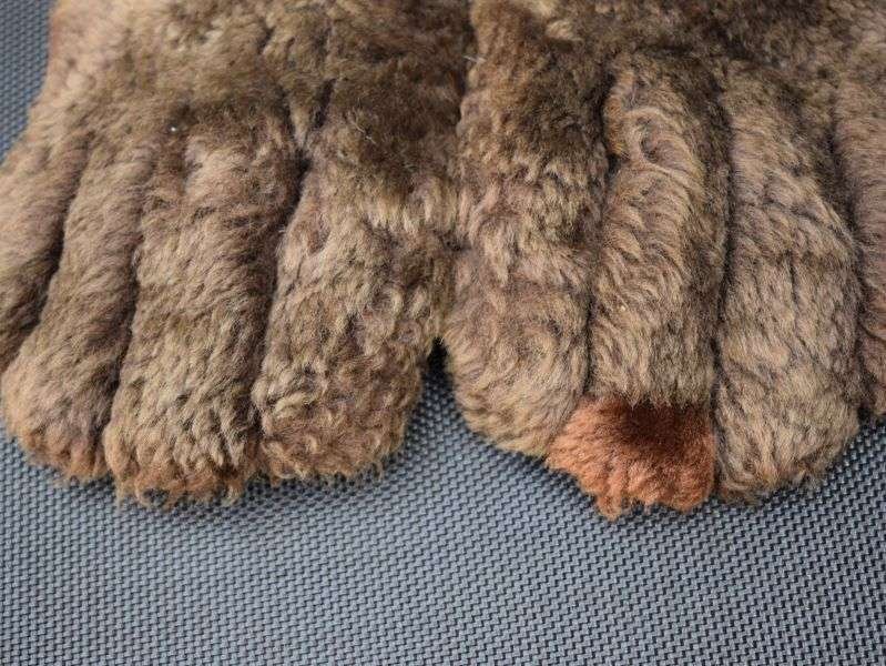 1) Excellent WW2 Woman's Fleece Covered Leather Palm CC41 Marked Gloves — image 7