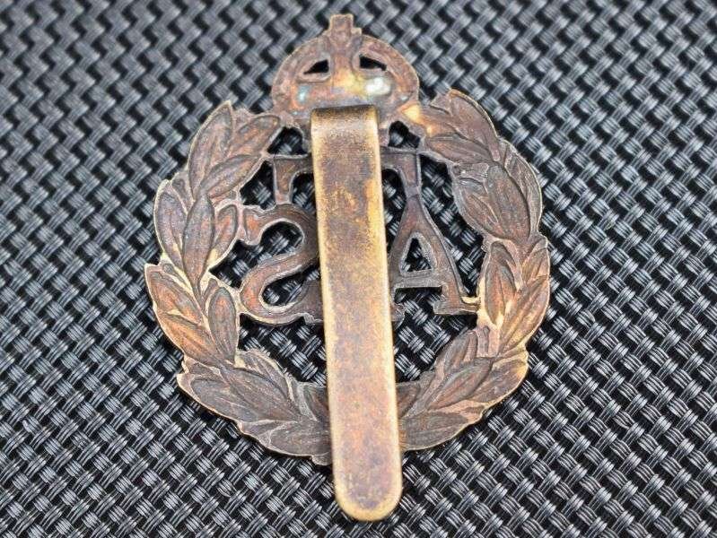 77) Good Original WW2 ATS Woman's Issue Cap Badge — image 2