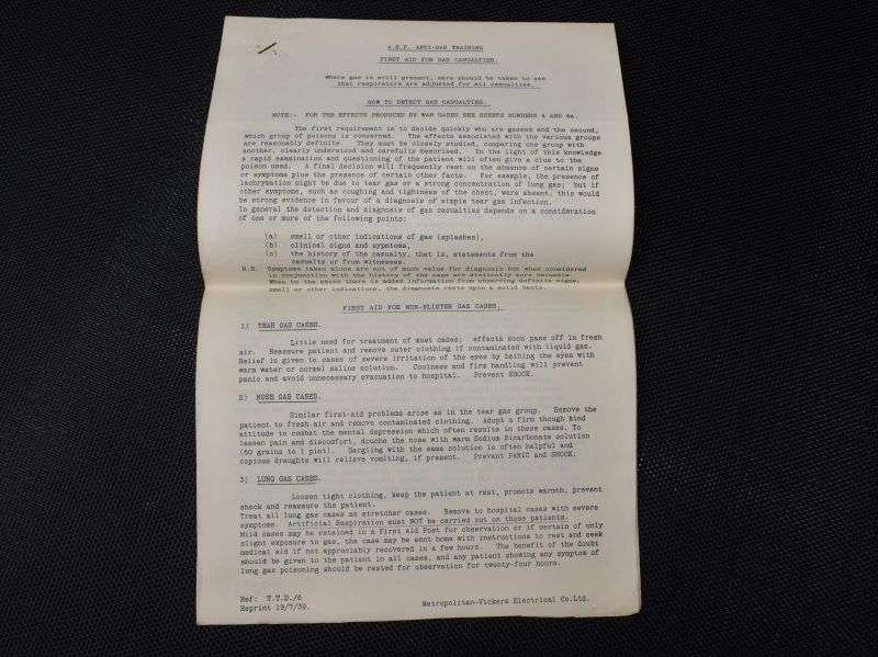 141) Early WW2 ARP Anti-Gas Training & First Aid Sheets Metropolitan-Vickers Electrical Co Ltd — image 11