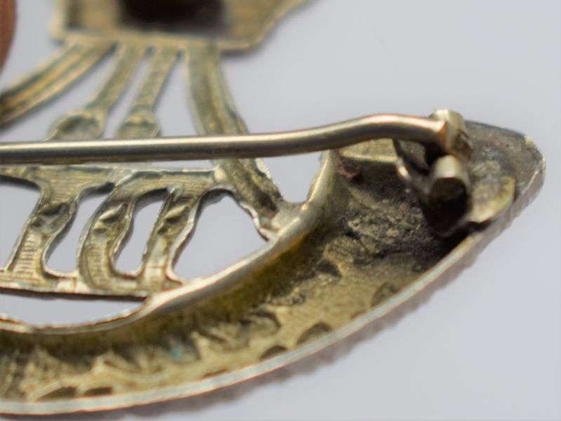128) WW1 WW2 Durham Light Infantry Pin Back Brooch — image 2