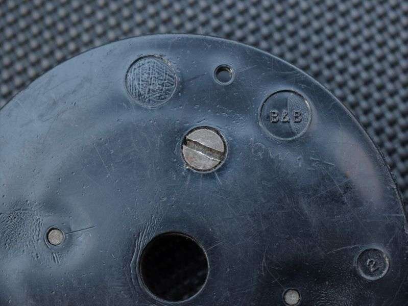 14) Original WW2 Era Bakelite/Plastic Tripe Wire Spool — image 5