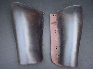 62) Tatty Original WW1 Cavalry Officers Black Leather Gaiters
