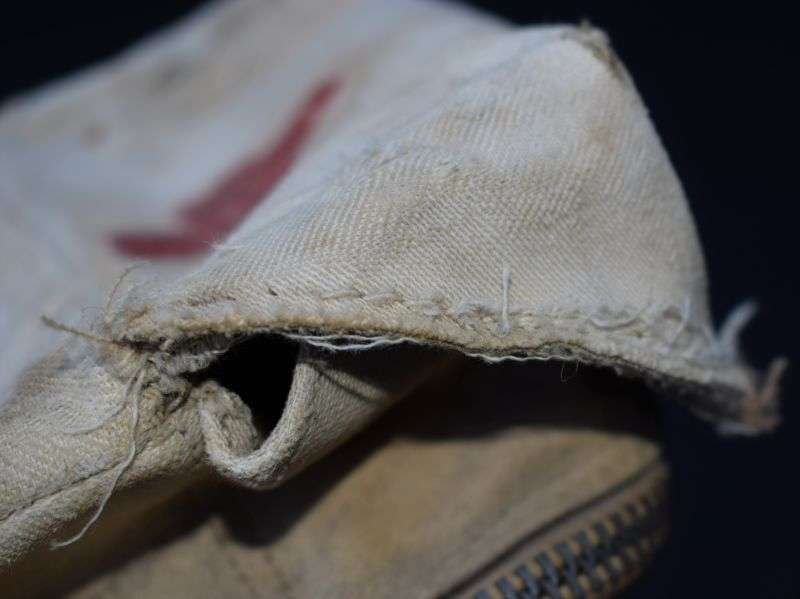 51) Tatty Original WW2 USAAF Aeronautical First Aid Kit Pouch — image 2