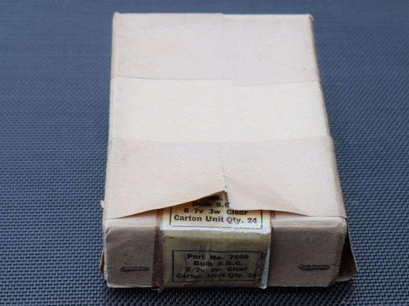 10) Full Box of 24 Unissued WW2-1950s British Army Mazda Vehicle Light Bulbs — image 10
