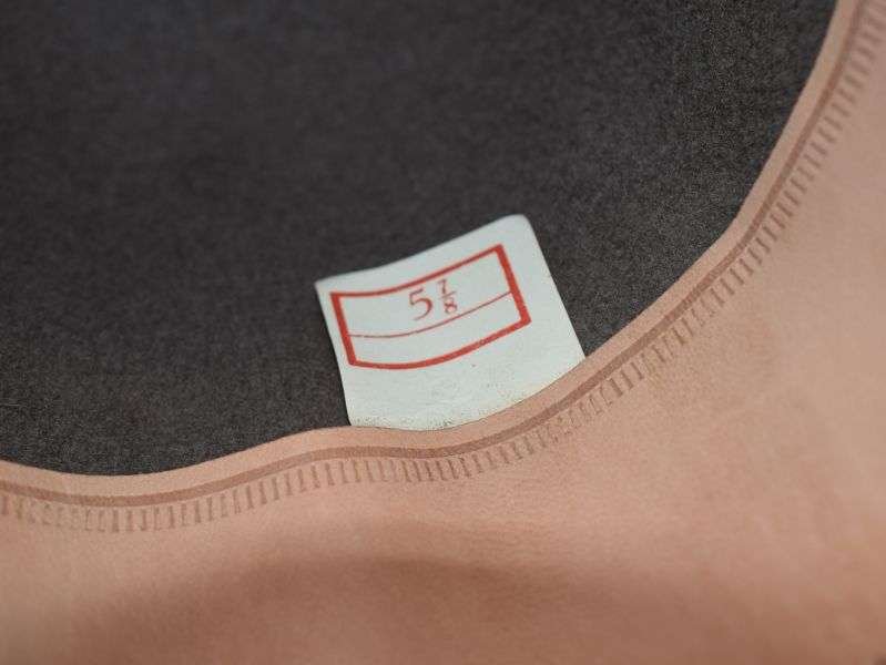 149) Unusual Mint WW2 – 1950s? Tiny Slouch Hat With Very High Top Gurkha? — image 9