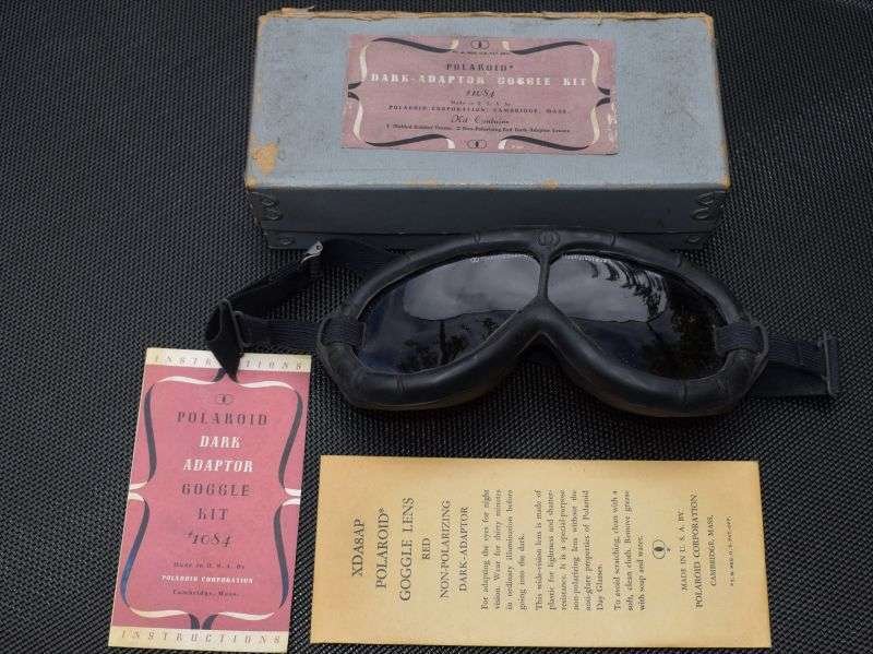 20) Boxed Original WW2 US Dark-Adaptor Goggle Kit 1084 & Polaroid Goggles 1060 — image 12