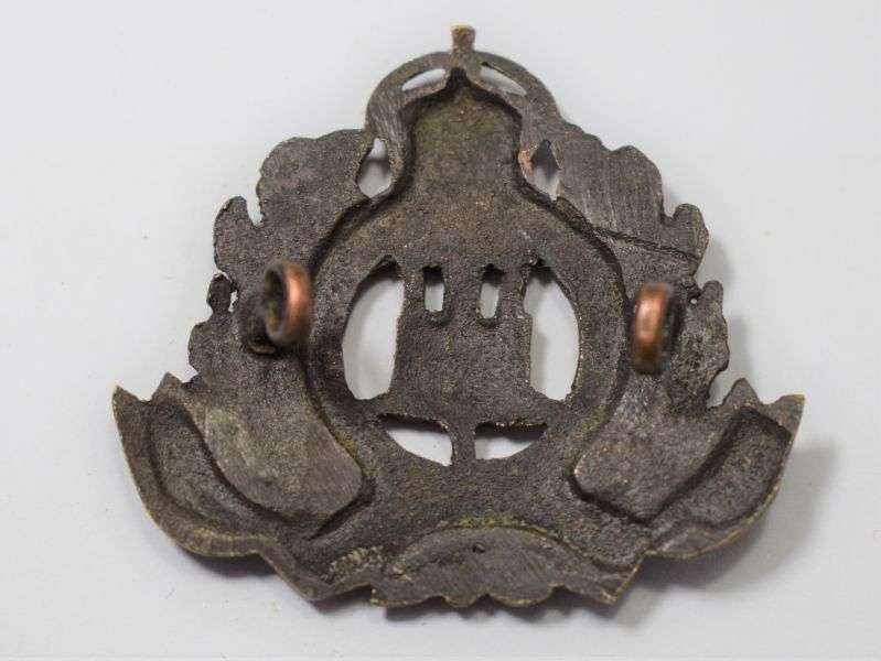 102) Excellent WW1 WW2 The Suffolk Regiment Officers Bronze Cap Badge — image 2