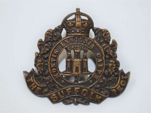 102) Excellent WW1 WW2 The Suffolk Regiment Officers Bronze Cap …