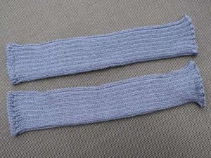 107) Mint Unissued WW2 RAF Long Wool Blue-Grey Mittens 1943