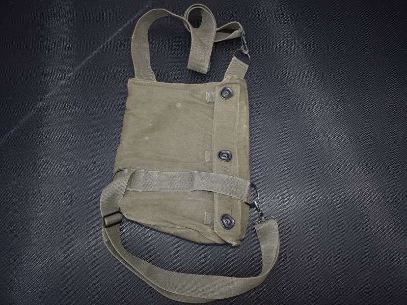 92) WW2, Korean War Vietnam? US Gas mask Bag Field Protective Mask M9A1 — image 6