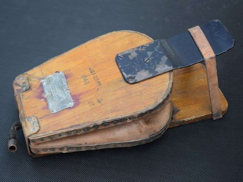 64) Excellent Original WW2 British Military Bellows Foot Pump Boat Pump Dated 1943 — image 10