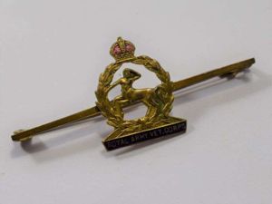 26) Good Original WW2 Royal Army Veterinary Corps Sweetheart Brooch