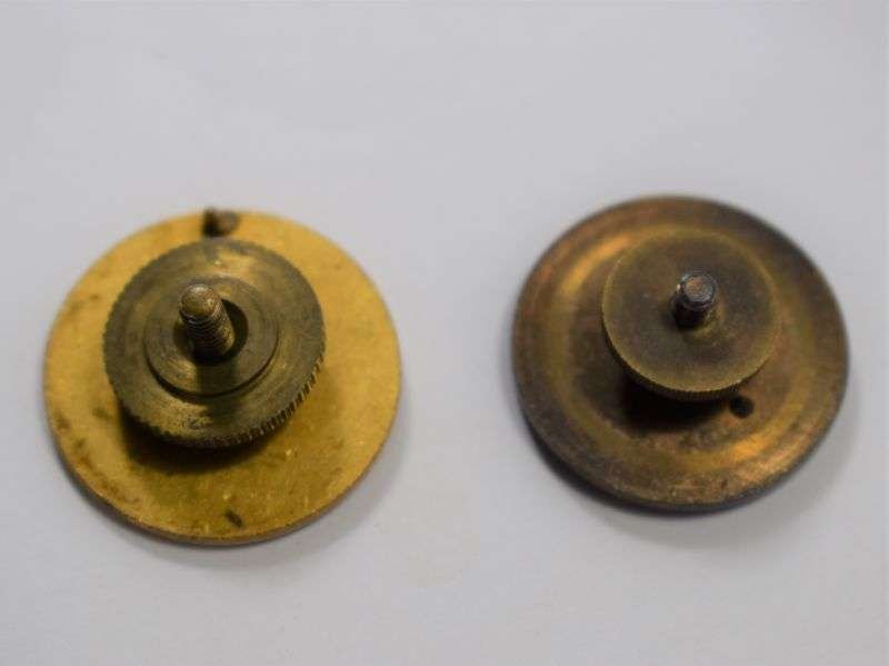 15) Good Original WW2 US Screw Back ROTC & US Collar Badges — image 2