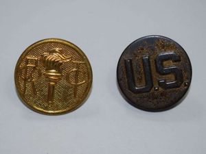 15) Good Original WW2 US Screw Back ROTC & US …