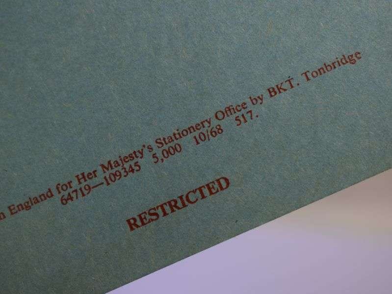 120) British Infantry Training Vol I Infantry Platoon Weapons Pamphlet No 4 The Sub- Machine Gun 1955 — image 2