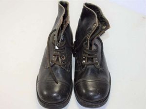 102) Lovely Original 1930s Early 40s Tiny Size 11 Small …