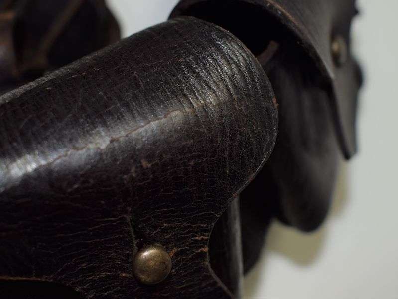 129) Excellent British Military 1903 Pattern Ammo Bandolier in Black. Rifle Corps etc Dated 1922 — image 6