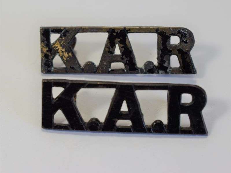 24) Good Original WW2 Kings African Rifles Blackened Brass Shoulder Titles — image 3