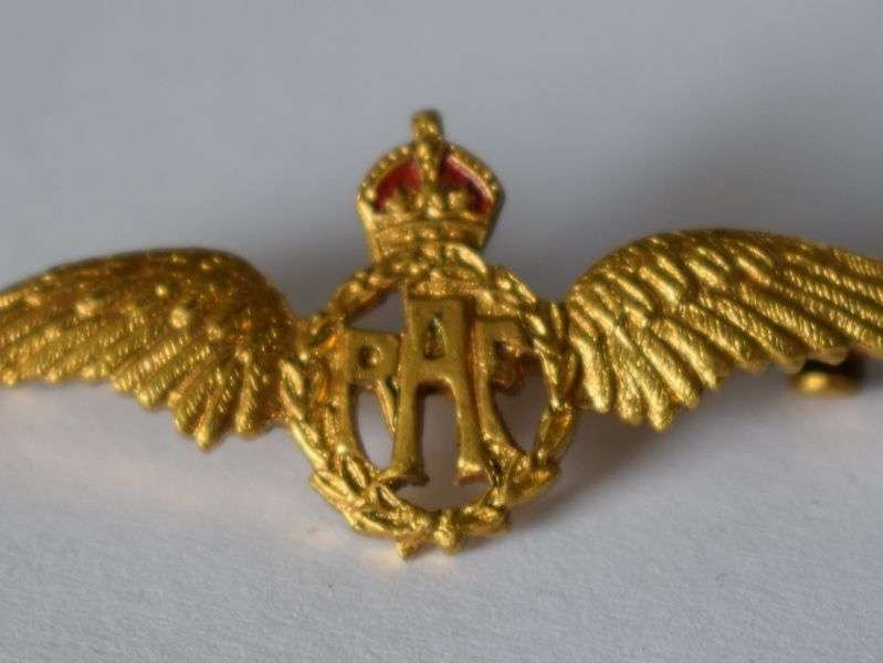 130) Excellent Early Style1930s-WW2 RAF Wings Sweetheart Brooch — image 3