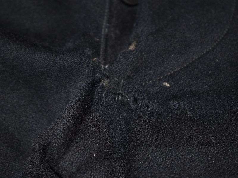 83) Excellent Early WW2 Royal Navy Officers Dress Uniform Surgeon Lieutenant March 1939 — image 7