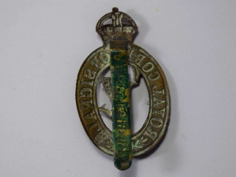 51) Excellent WW2 Royal Army Corps of Signals Bi-Metal Cap Badge — image 2