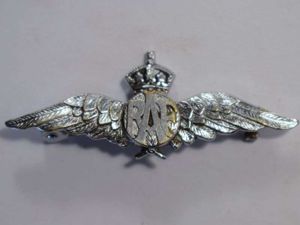 101) 1930s-WW2 RAF Wings Sweetheart Brooch