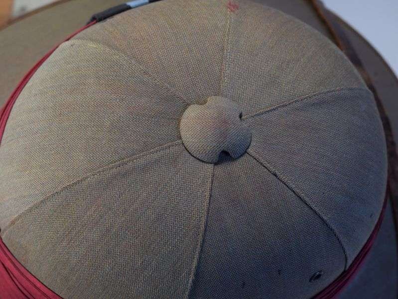 69) 1930s-WW2 British Officers? Sun Helmet with Unidentified Flash — image 2