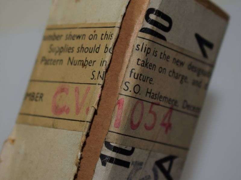 30) Original Boxed Unissued Canadian Military Valve CV 1054 — image 9