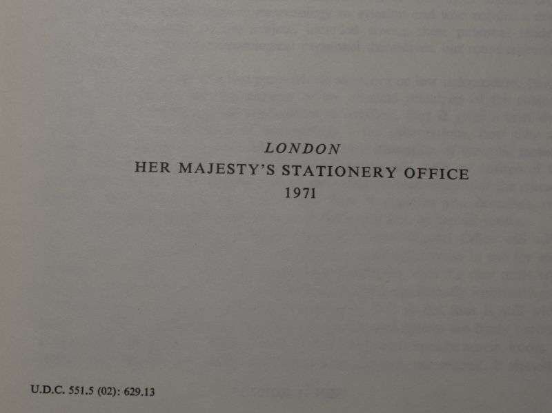 59) HMSO Handbook of Aviation Meteorology 2nd Edition Printed 1971 — image 7