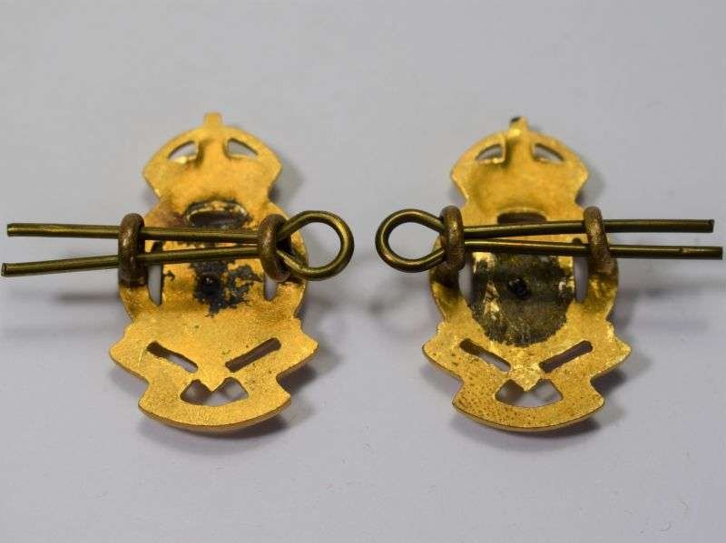 37) Original Short Lived RAOC Collar Badges Sua Tela Tonanti — image 2
